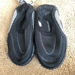 Water shoes